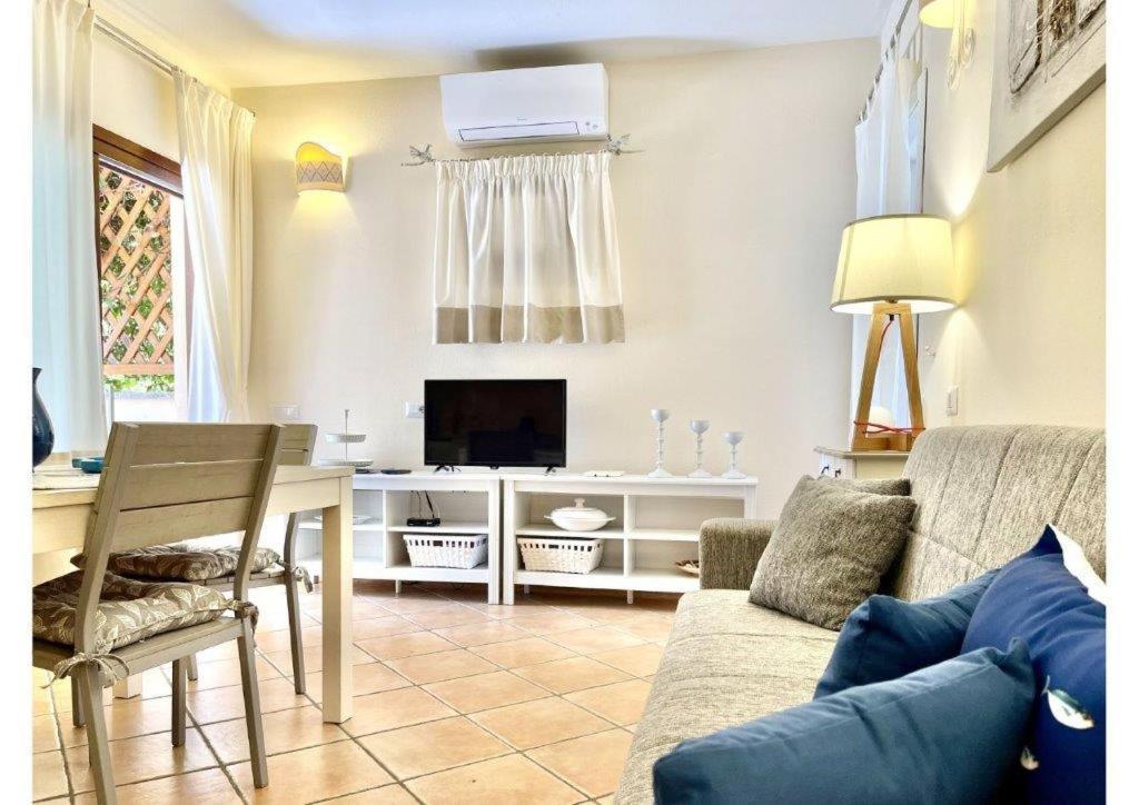 דירות פורטו אוטיאולו Le Residenze Sul Mare B6 מראה חיצוני תמונה