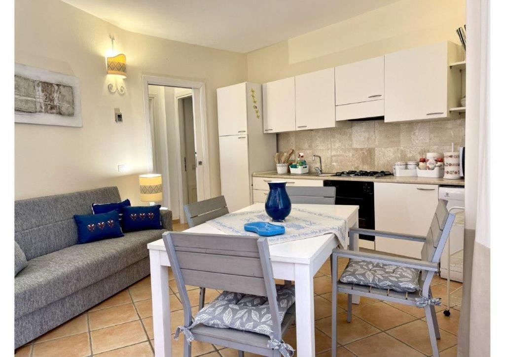 דירות פורטו אוטיאולו Le Residenze Sul Mare B6 מראה חיצוני תמונה